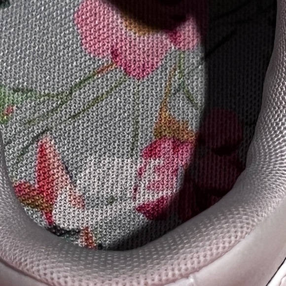 Nike Air Force 1 - Jester XX Sneakers w/ Floral Print Sole - Picture 8 of 9